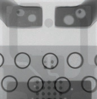 Obr. 7 RTG snímek pájecích ploch diody bez viditelných závad